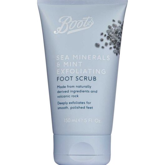 Boots Sea Minerals & Mint Exfoliating Foot Scrub 150Ml