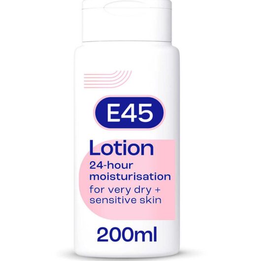 E45 Moisturising Body Lotion For Long-Lasting Hydration Very Dry & Sensitive Skin200 ml, 200ml