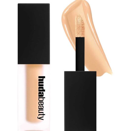 Huda Beauty #fauxfilter Luminous Matte Concealer Mini - 4.3N Cookie Dough 2ml